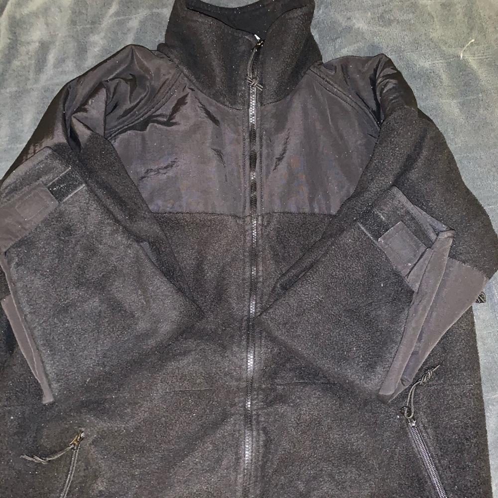Black army fleece (XL)